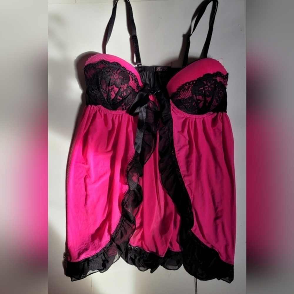 Elegant Pink and Black Lace Chemise